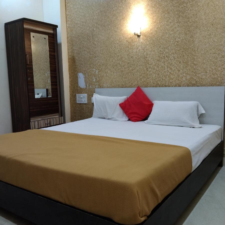 Shree Hotel Shivdhara Сомнатх Экстерьер фото